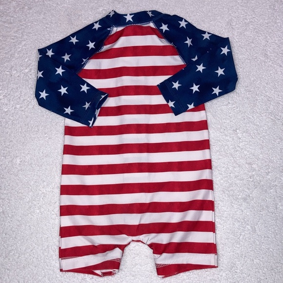 Old Navy Patriotic Flag Toddler Rashguard Swim Suit Romper Unisex 3/6 mo - Picture 7 of 7